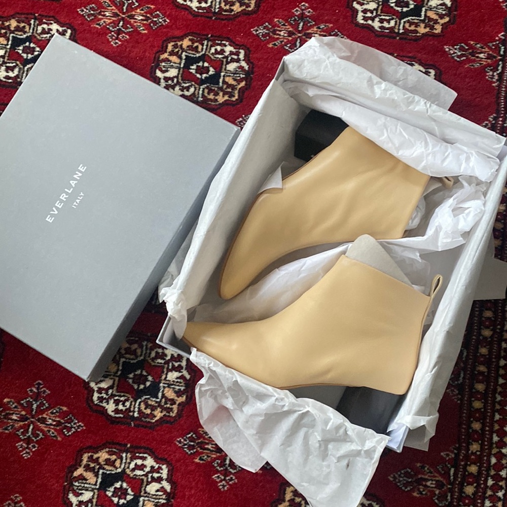 NWT Everlane Day Boot - Ecru / 7